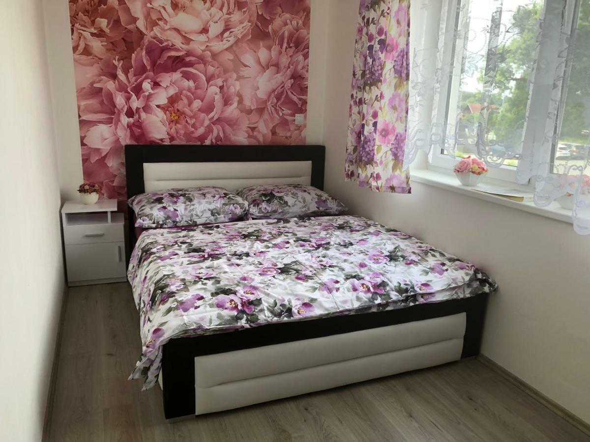 Apartman Na Lukach - Kopretina Trzeboń Zewnętrze zdjęcie
